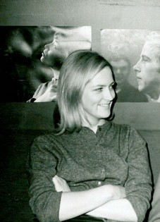 Bilde 29:  Jarragakk (UKA 1967). Fra hybelen i øvingsperioden, Kjersti Lie 
							 Med:  Kjersti Lie 
							