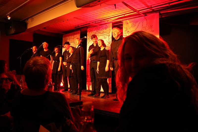Bilde 11:  Arild, Sigmund, Silje, Lars Jacob, INgrid, Øyvind, Karen, Truls. Mari (foran) 
							
							